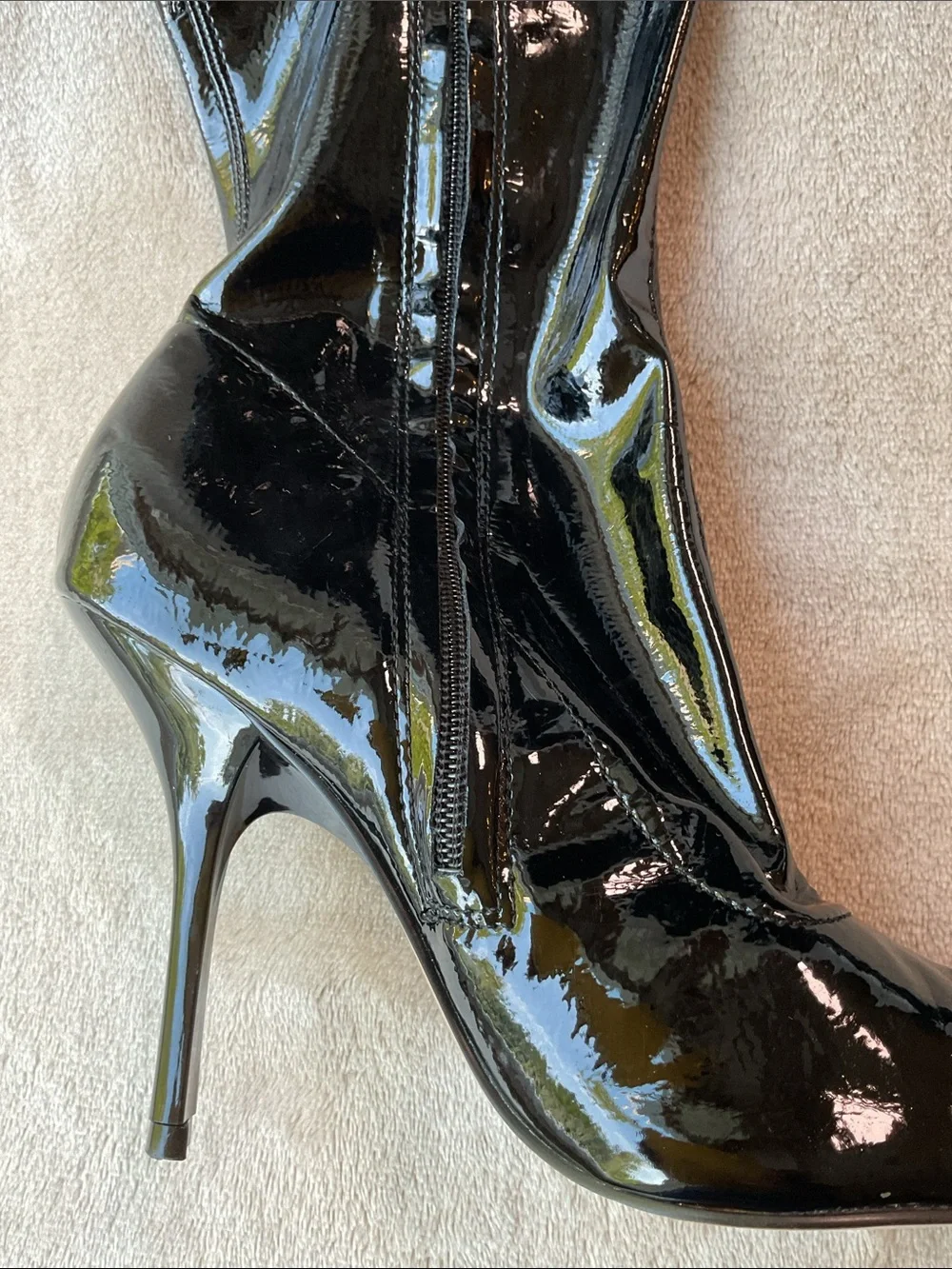 Black Patent Knee-High Stiletto Boots - Women's Mix No. 6 Size 7.5